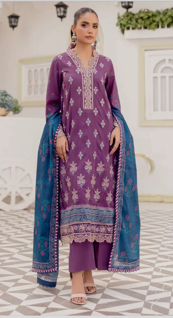 EMBROIDERED LAWN UNSTITCHED