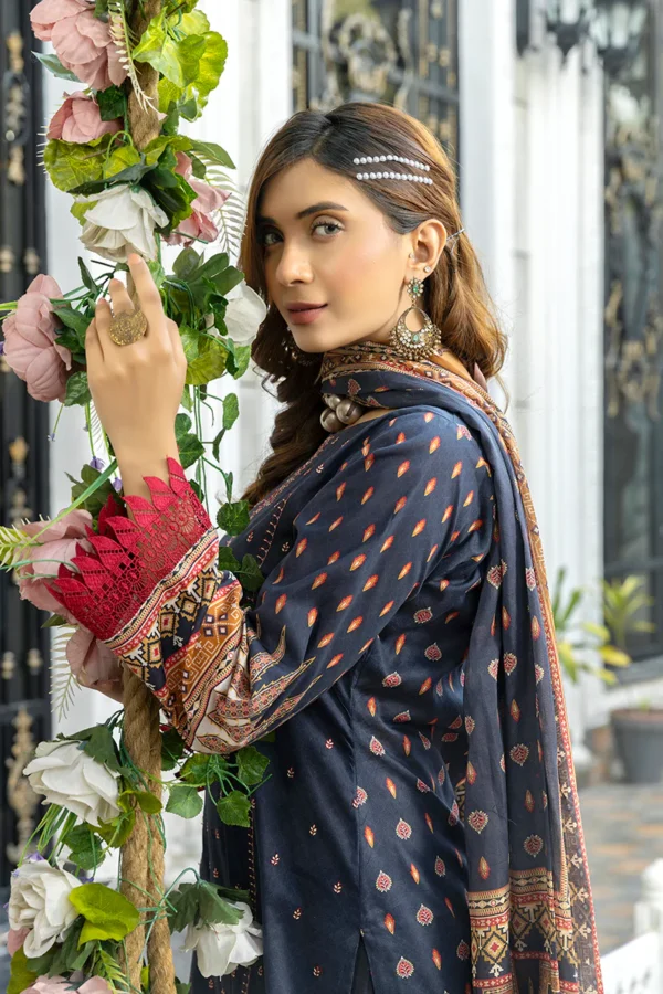 Chickenkari Embroidered Lawn - Image 5